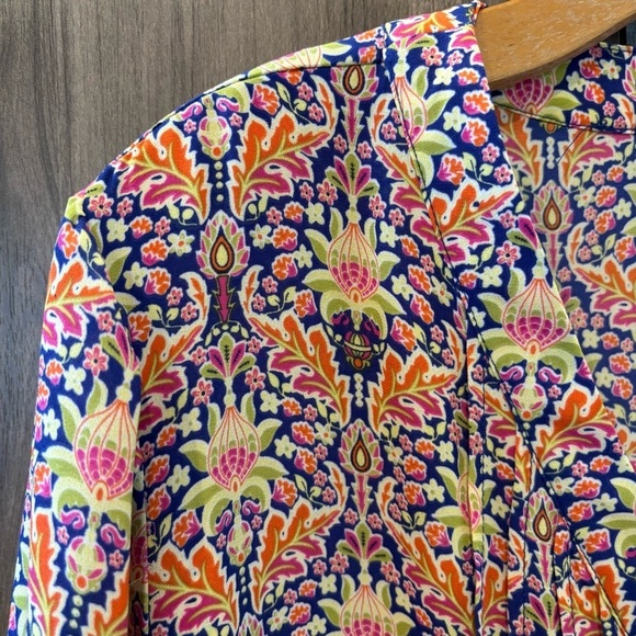 Rose and Olive 1X Top Tunic V Neck Henley pin Tuck Floral - Picture 3 of 11